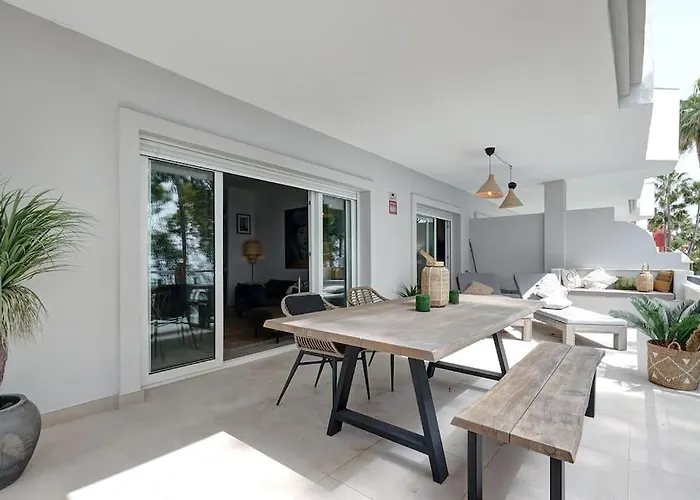 Renovated Aranja: With Big Balcony And Sea View Apartamento Estepona