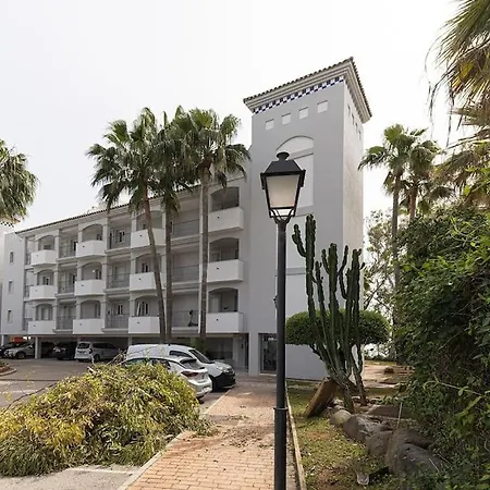 Renovated Aranja: With Big Balcony And Sea View Эстепона